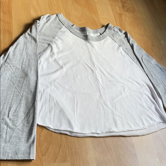 American Apparel cropped baseball tee 💙 - Picture 4 of 5